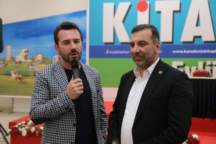 SARICAOĞLU, “FUARLAR KİTAP SEVGİSİNİ ARTIYOR”