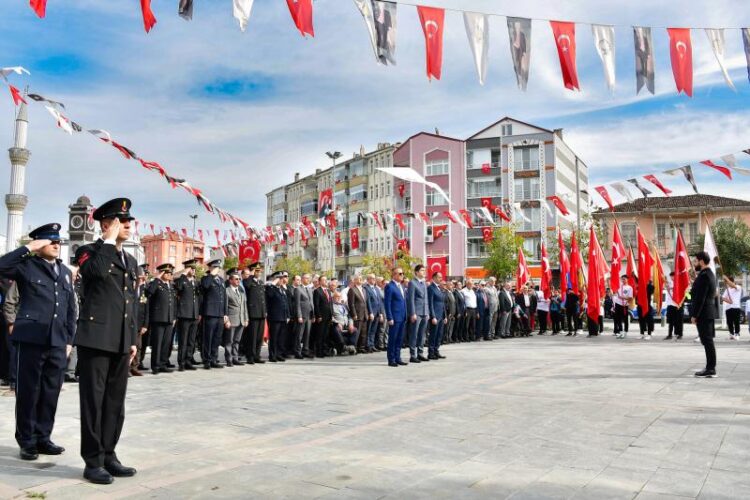 Alaçam’da 29 Ekim Cumhuriyet Bayramı’nın 100 üncü yıl dönümü kutlaması