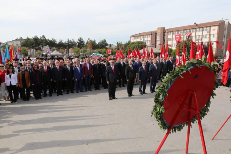 Bafra’da Dolu Dolu Cumhuriyetin 100.Yılı Kutlamaları 
