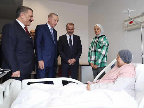 Cumhurbaşkanı Erdoğan, Gazze’den getirilen hastaları ziyaret etti