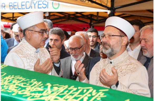Diyanet İşleri Başkanı Erbaş’ın annesi Binnaz Erbaş ebediyete uğurlandı