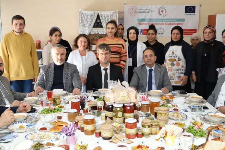 19 Mayıs İlçesinin Gastronomi Turizmi Potansiyelinin Belirlenmesi için Toplantı Gerçekleştirildi