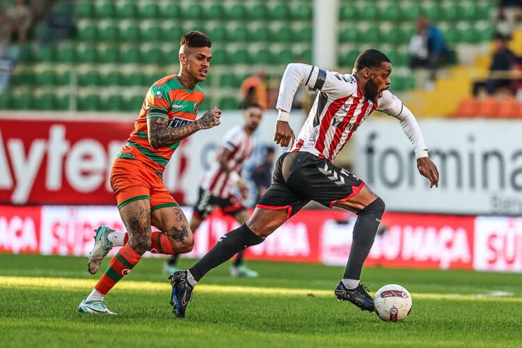 Corendon alanyaspor: 3 yılport samsunspor: 1