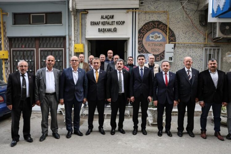 SAMSUN VALİSİ TAVLI ALAÇAM’A PROJELER HAKKINDA BİLGİ ALARAK VE GÖRÜŞ ALIVERİŞİNDE BULUNDU