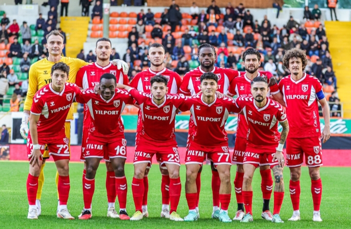 CORENDON ALANYASPOR: 1-3 YILPORT SAMSUNSPOR TUR ATLAYAN TARAF OLDU