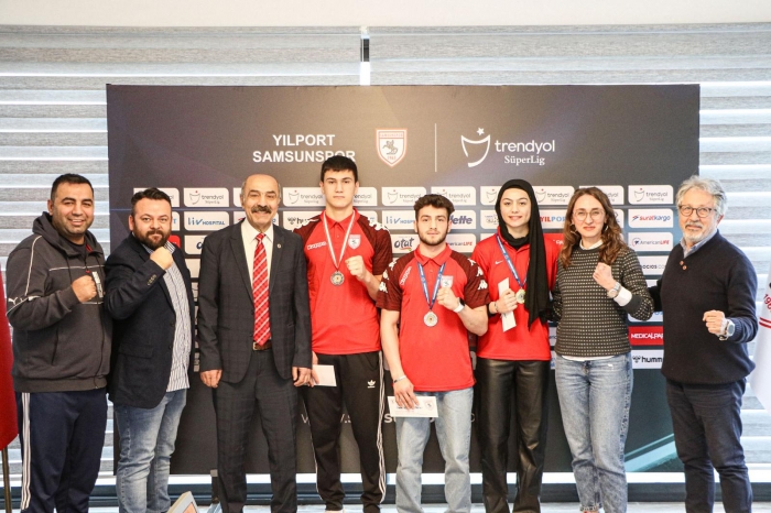 SAMSUNSPOR’UN GURURLARI!