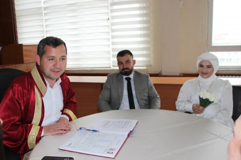 ALAÇAM BELEDİYE BAŞKANI ÖZDEMİR İLK NİKAHİNİ KİYDİ