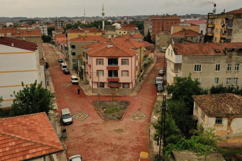 BAFRA BELEDİYESİ KİLİTLİ PARKE TAŞI DÖŞEME ÇALIŞMALARINDA FARK YARATIYOR