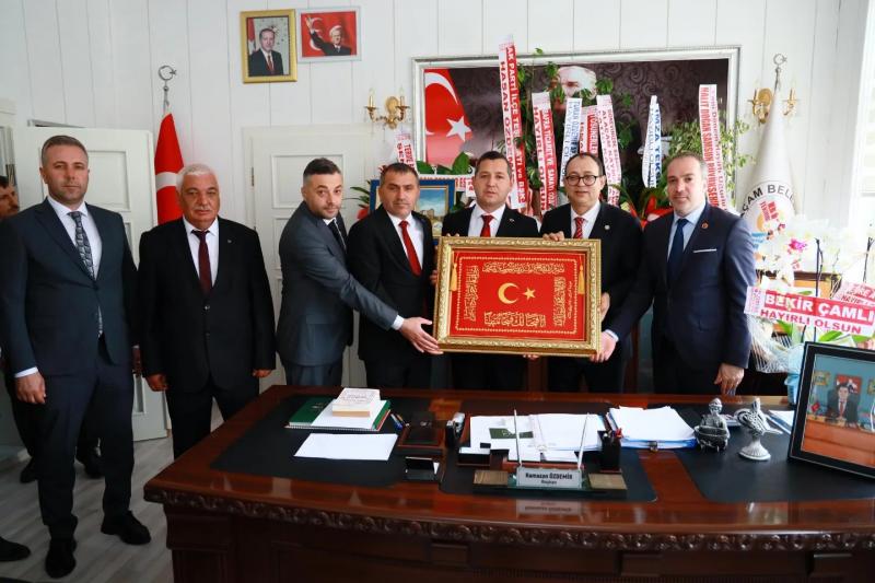 ALAÇAM BELEDİYESİNE SAMSUN MİLLETVEKİLİ PROF. DR. İLYAS TOPSAKAL’DAN ZİYARET