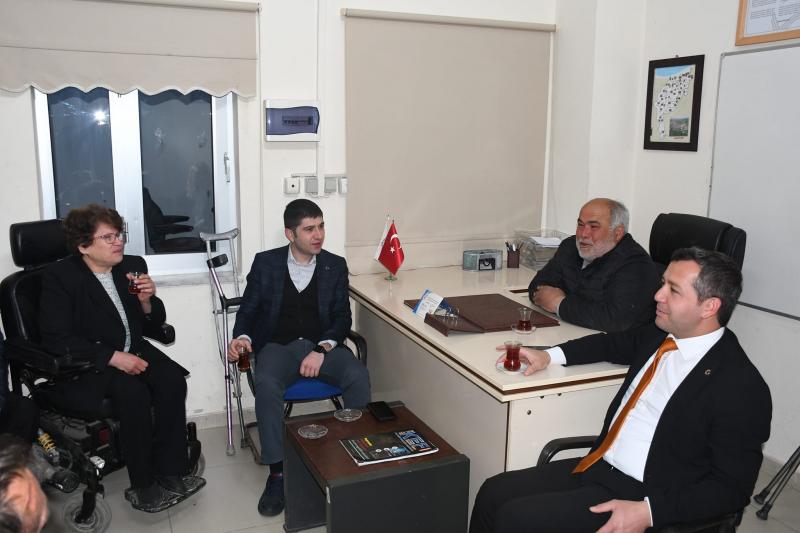 ALAÇAM BELEDİYE BAŞKANI ENGELLİLER DERNEĞİNE ZİYARETTE BULUNDU