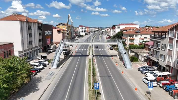 Samsun Sinop Yolu Alparslan Mahallesi Üst Geçit Hizmette