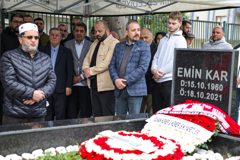 KAPTAN EMİN KAR VEFATININ 3’ÜNCÜ YIL DÖNÜMÜNDE ANILDI