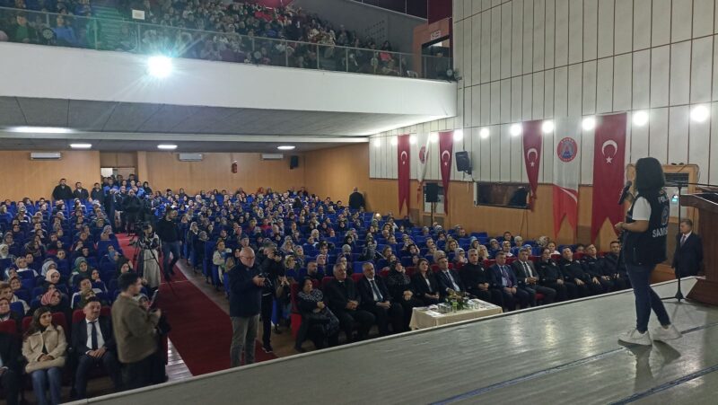 “En İyi Narkotik Polisi Anne” Projesi Kapsamında Farkındalık Semineri