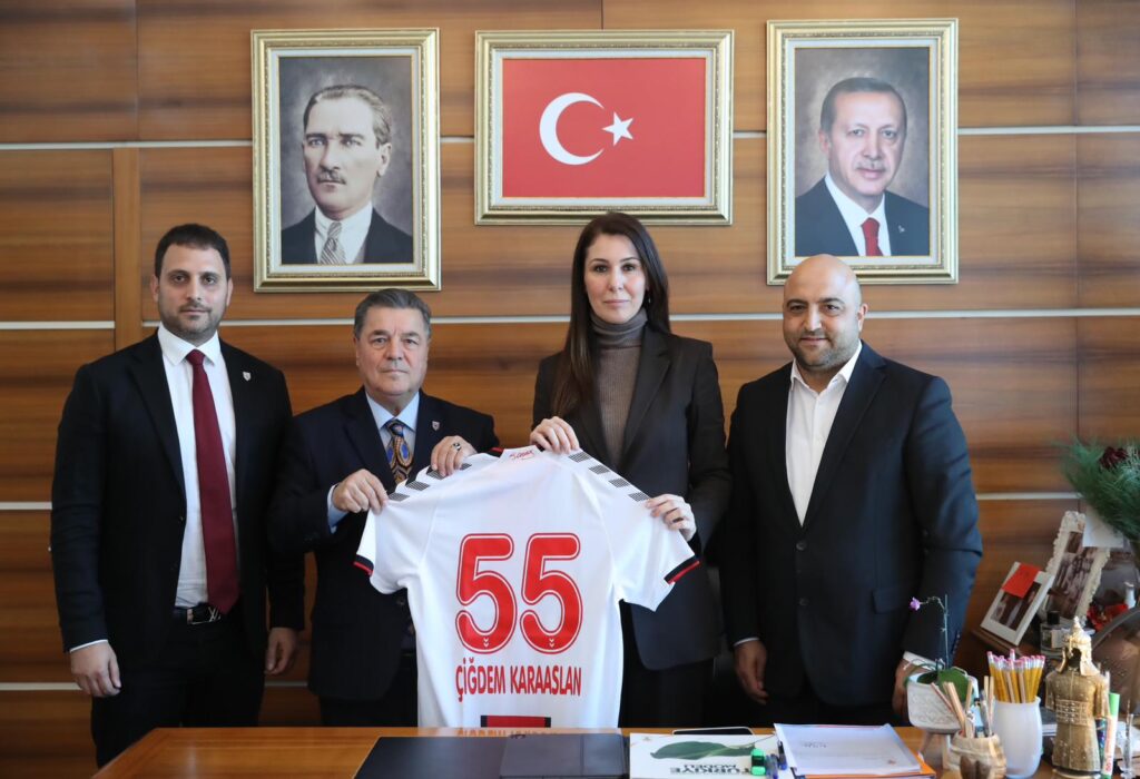 BAŞKANVEKİLİ VEYSEL BİLEN’DEN ÇİĞDEM KARAASLAN’A ZİYARET