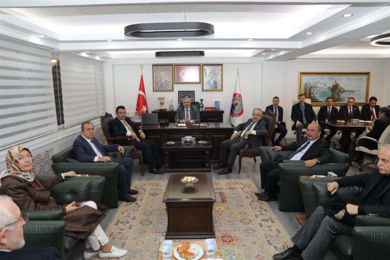 BAŞKAN KILIÇ “EL ELE HAYALLERİMİZİ PROJELENDİRİYORUZ”