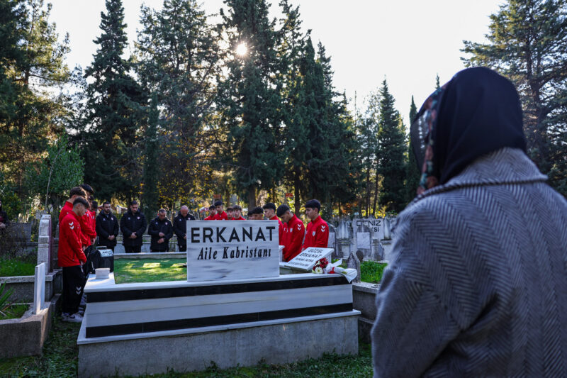 MUSTAFA KEMAL ERKANAT’I VEFATININ 4’ÜNCÜ YILINDA ANILDI