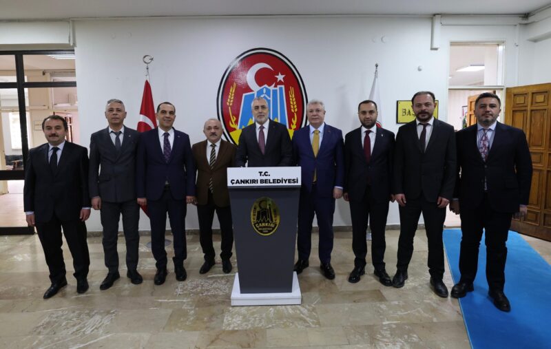 Bakan Işıkhan, Çankırı’da Ziyaretlerde Bulundu