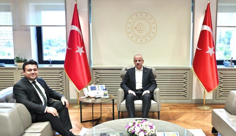 ÇOCUKLARIMIZI DİJİTAL DÜNYANIN RİSKLERİNDEN KORUYACAĞIZ
