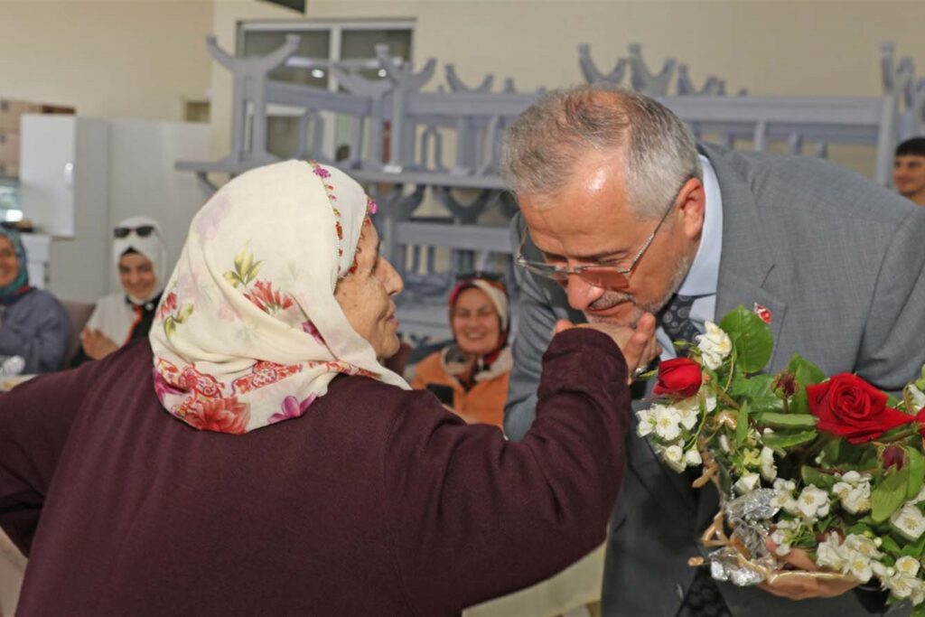 BAŞKAN KILIÇ’A KADINLAR SPOR ETKİNLİĞİ TEŞEKKÜRÜ