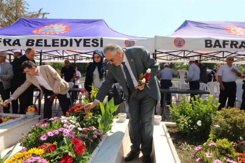 BAŞKAN KILIÇ’TAN BAYRAM ARİFESİNDE ŞEHİTLİK ZİYARETİ