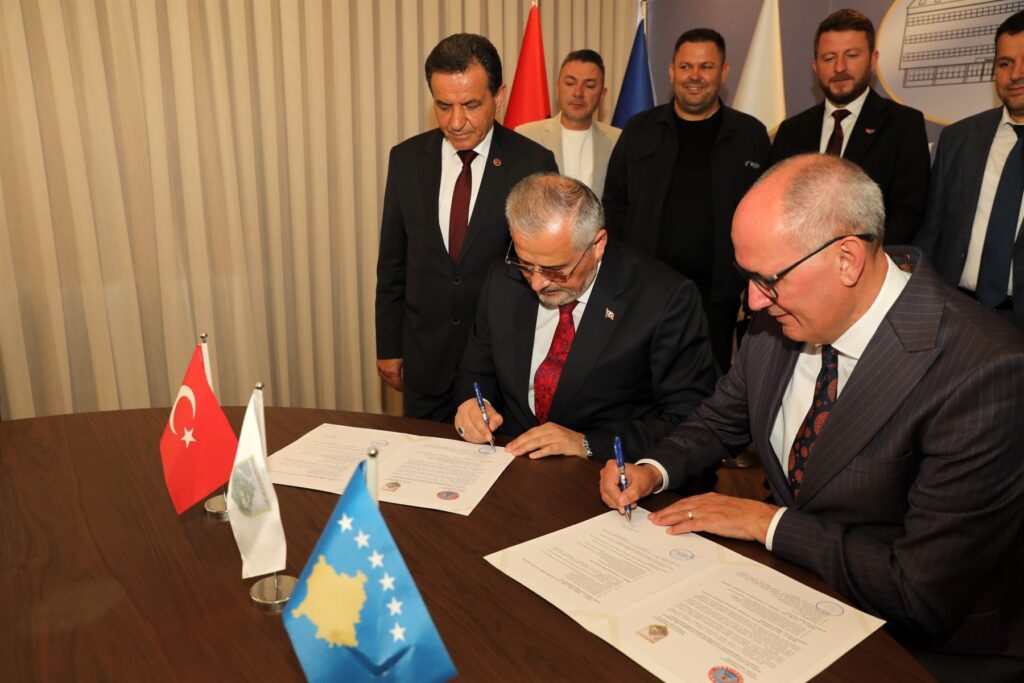 BAFRA VE FERİZAJ ARTIK “KARDEŞ ŞEHİR”