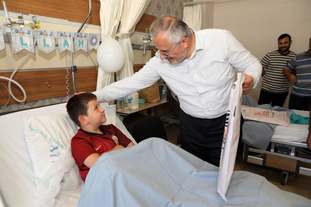 BAŞKAN KILIÇ’TAN SÜNNET ÇOCUKLARINA MORAL ZİYARETİ