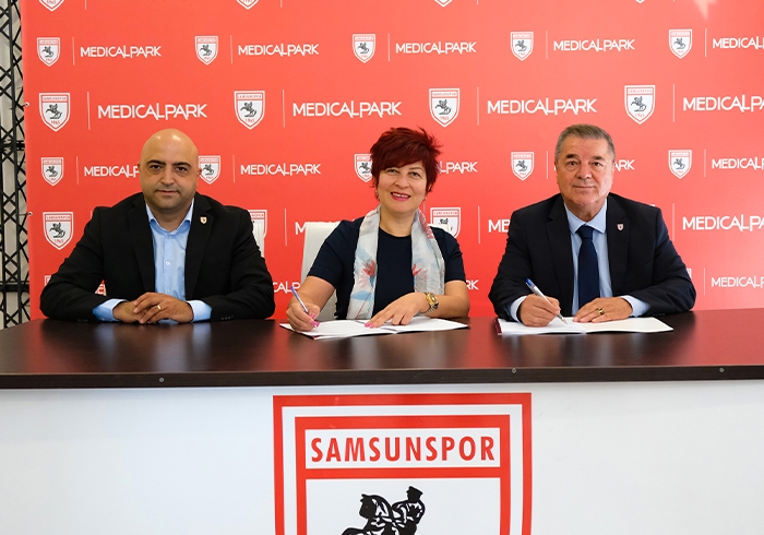SAMSUNSPOR İLE MEDİCAL PARK ARASINDA SAĞLIK SPONSORLUĞU PROTOKOLÜ İMZALANDI