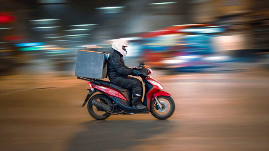 72 BİNDEN FAZLA MOTOKURYE KAYIT ALTINDA