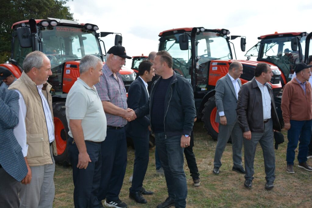 TSO Başkanı KİOTİ Tarla Gününde Çiftçilerle Bir Araya Geldi 