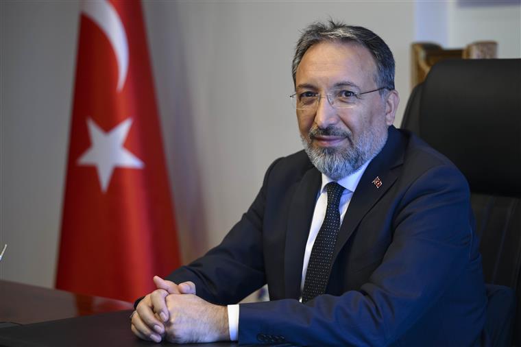 Diyanet İşleri Başkanlığına Prof. Dr. Safi Arpaguş atandı