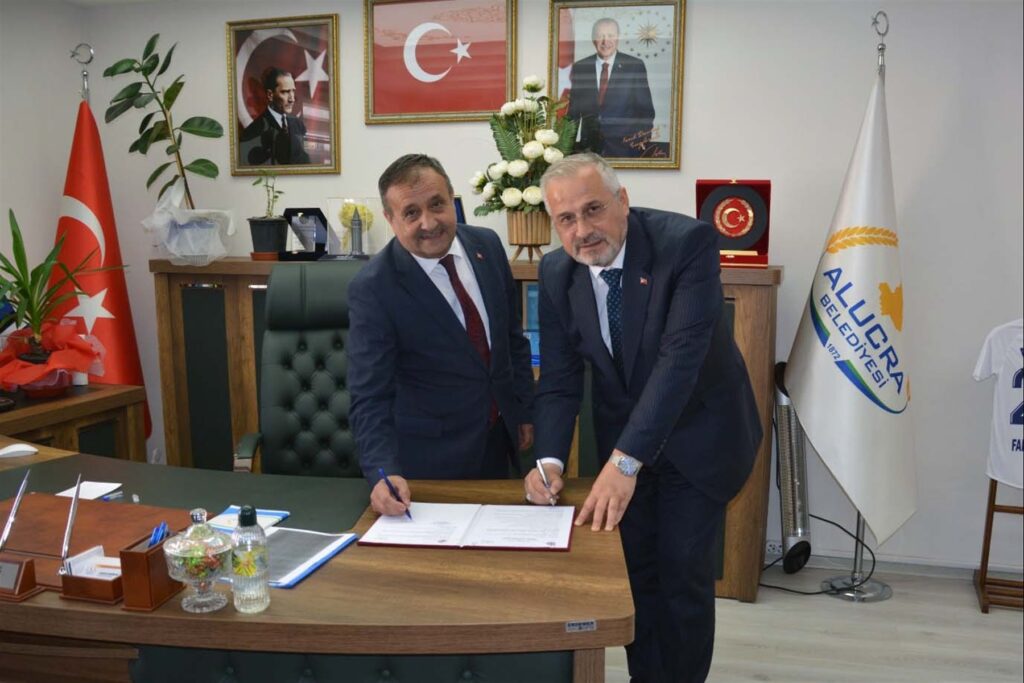 İMZALAR KARDEŞLİĞE ATILDI