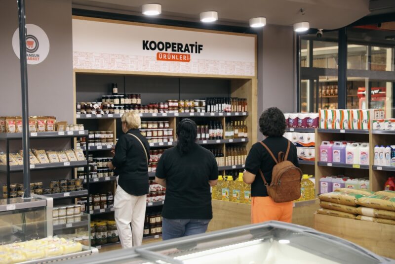 SAMSUN MARKET’E YOĞUN İLGİ