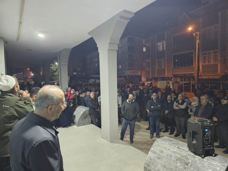 Umreciler Dualarla Uğurlandı