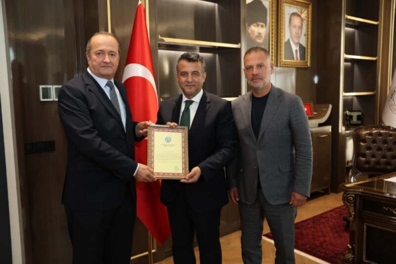 MEHMETÇİK VAKFI’NDAN BAŞKAN HALİT DOĞAN’A TEŞEKKÜR ZİYARETİ