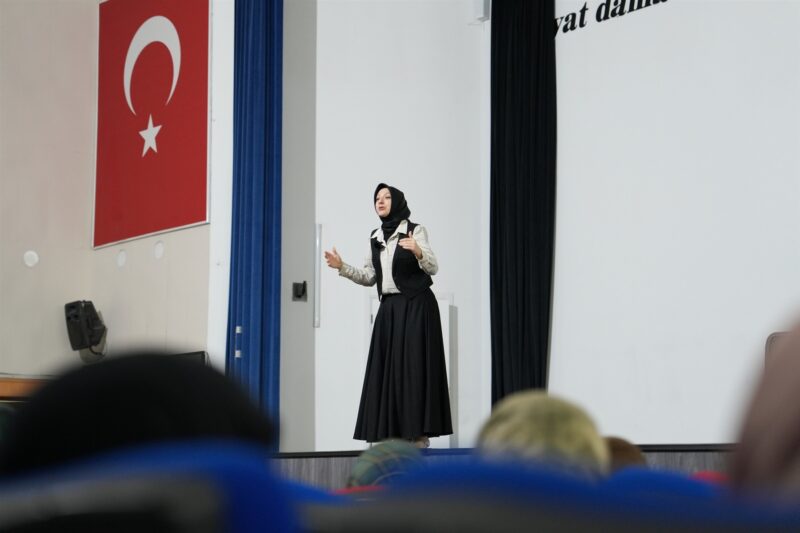 EĞİTİMCİ-YAZAR MERVE GÜLCEMAL BAFRALILARLA BULUŞTU