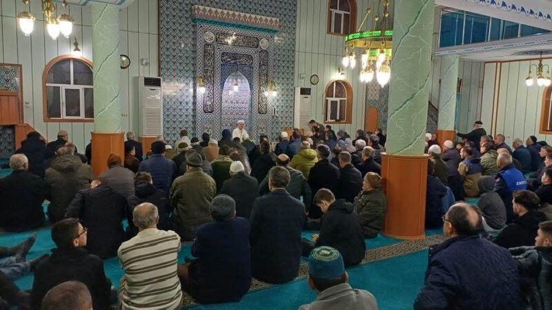 BAFRA ‘DA REGAİP KANDİLİ PROGRAMI DÜZENLENDİ 