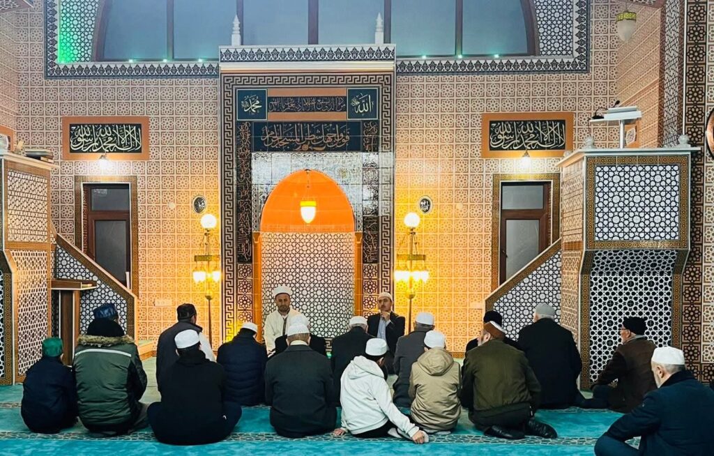 Sabah Namazı Buluşmaları Devam Ediyor