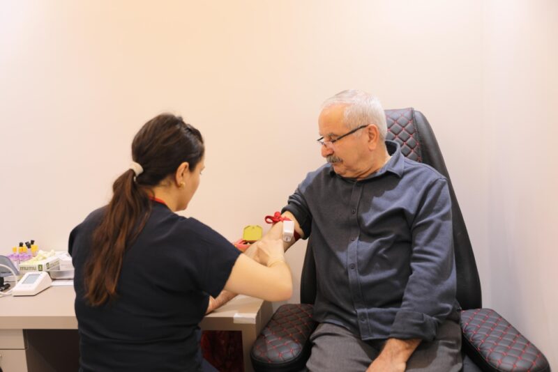 41 YILLIK EVLİ 65 YAŞ ÜSTÜ ÇİFTLERE SAĞLIK DESTEĞİ