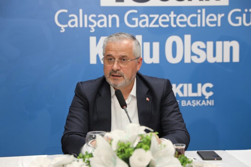 BAŞKAN KILIÇ GÖREV YAPAN BASIN MENSUPLARIYLA BİR ARAYA GELDİ