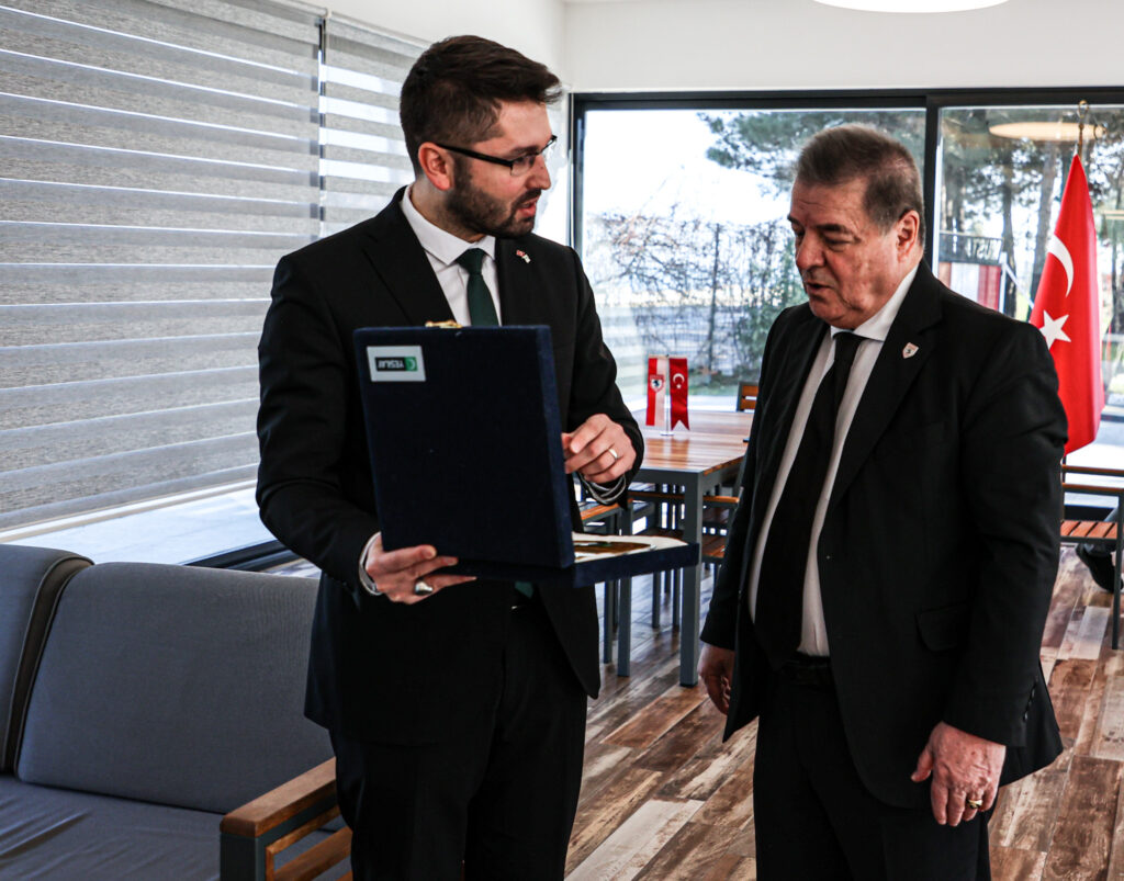 Yeşilay’dan Samsunspor Yönetimine Ziyaret