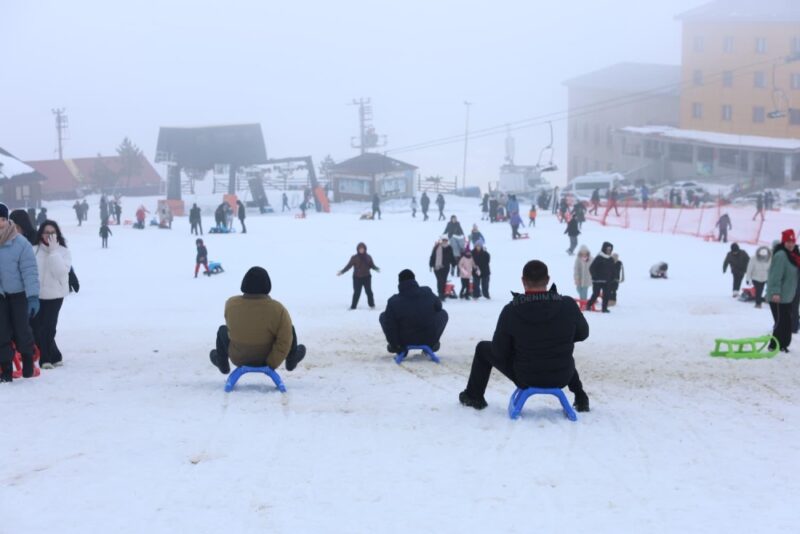 BÜYÜKŞEHİR İLE GENÇLERİN ROTASI AKDAĞ OLDU
