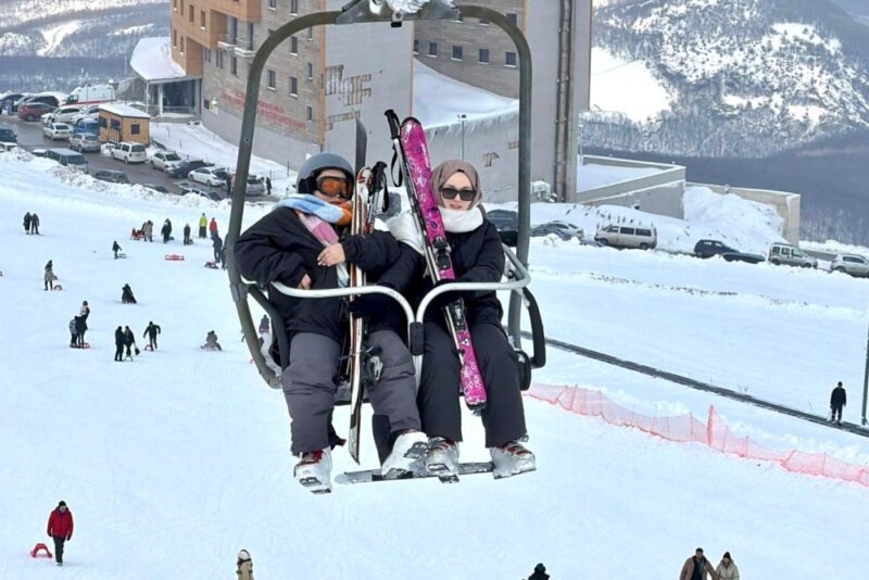 AKDAĞ KAYAK MERKEZİ’NE YOĞUN İLGİ