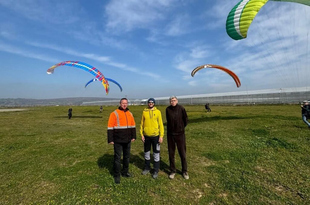 Başkan Kocabaş’tan Yamaç Paraşütü Sporuna Destek