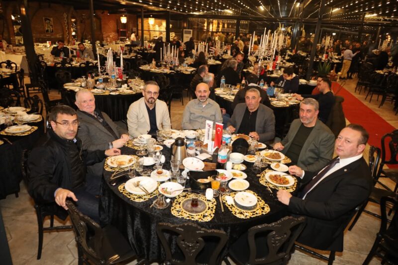 Başkan Kocabaş Yılmaz Zahirecilik’in İftar Programına Katıldı