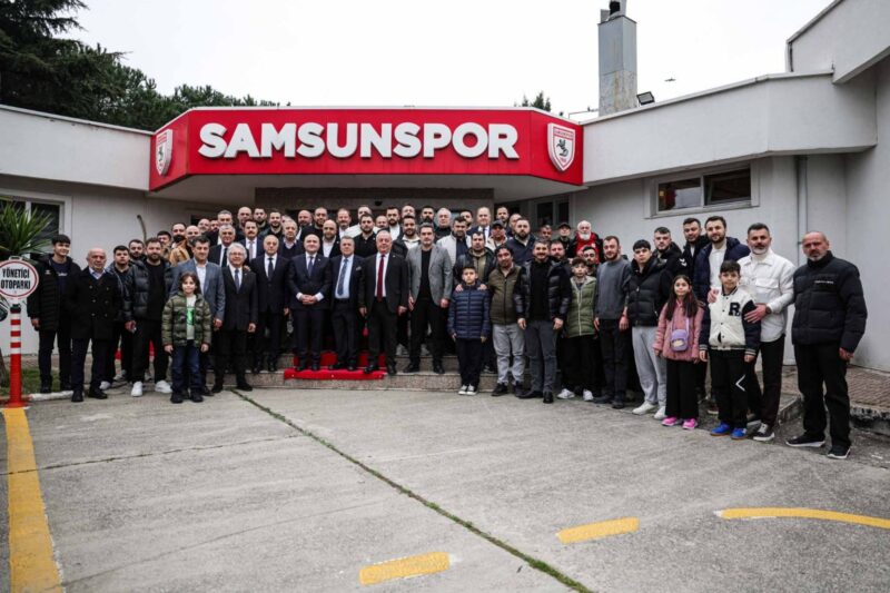 SAMSUNSPOR AİLESİ BAYRAMLAŞMA TÖRENİNDE BİR ARAYA GELDİ