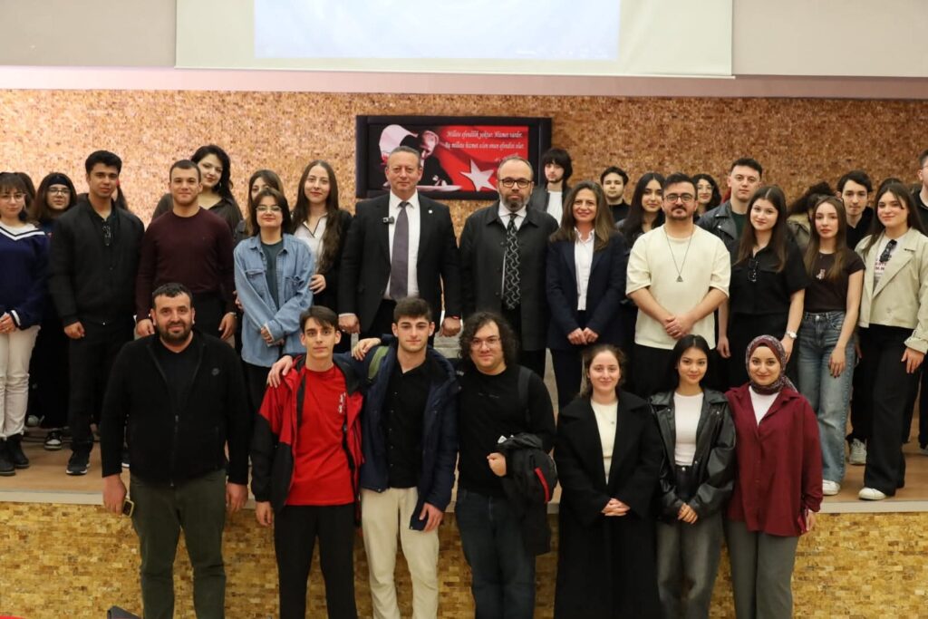 Başkan Kocabaş Öğrencilerle “Kariyer ve Liderlik” Etkinliğinde Buluştu