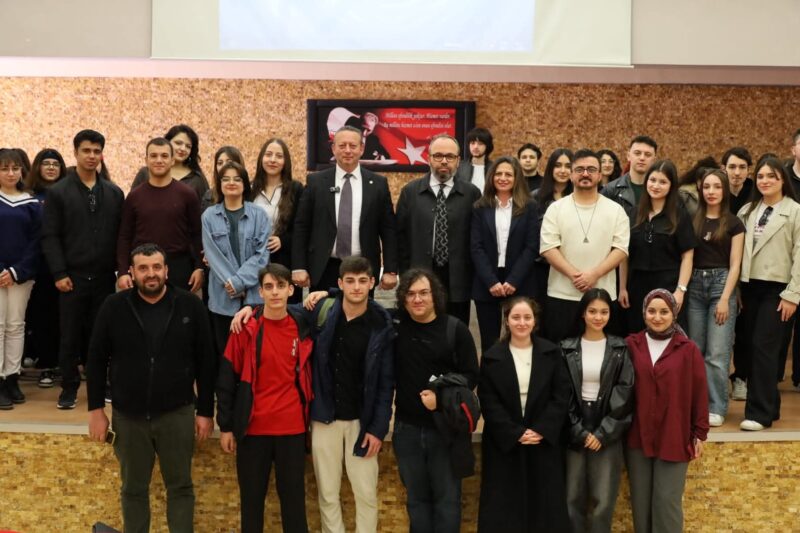 Başkan Kocabaş Öğrencilerle “Kariyer ve Liderlik” Etkinliğinde Buluştu