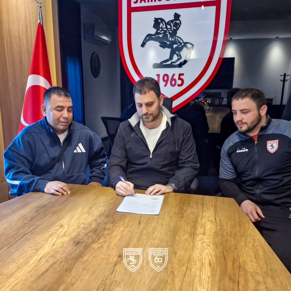 SAMSUNSPOR’A KADROSUNA  KATTI BERAT ACAR!