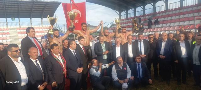 KARADENİZ’İN KIRKPINAR OLAN 633. GEYİKKOŞAN HIDIRELLEZ YAĞLI GÜREŞLERİNDE BAŞ PEHLİVAN MUSTAFA TAŞ