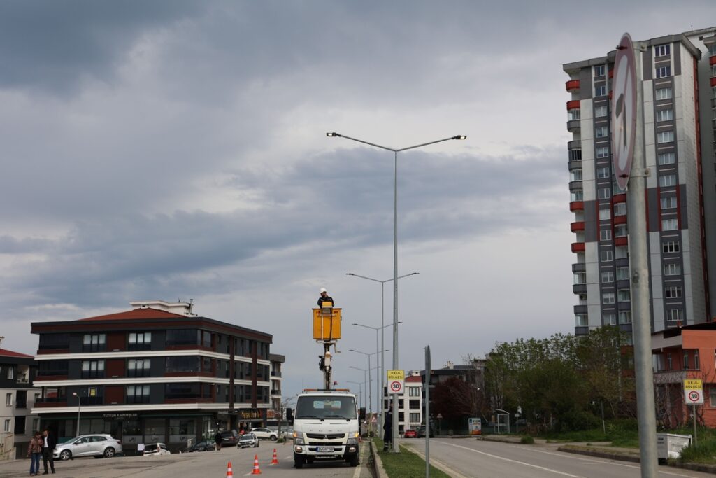 YEDAŞ’TAN LED AYDINLATMA DÖNÜŞÜMÜ